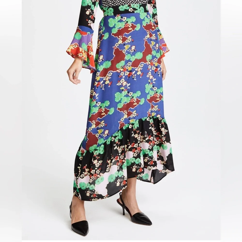 RIXO Vibrant Floral Long Sleeve Dress - Picture 9 of 17